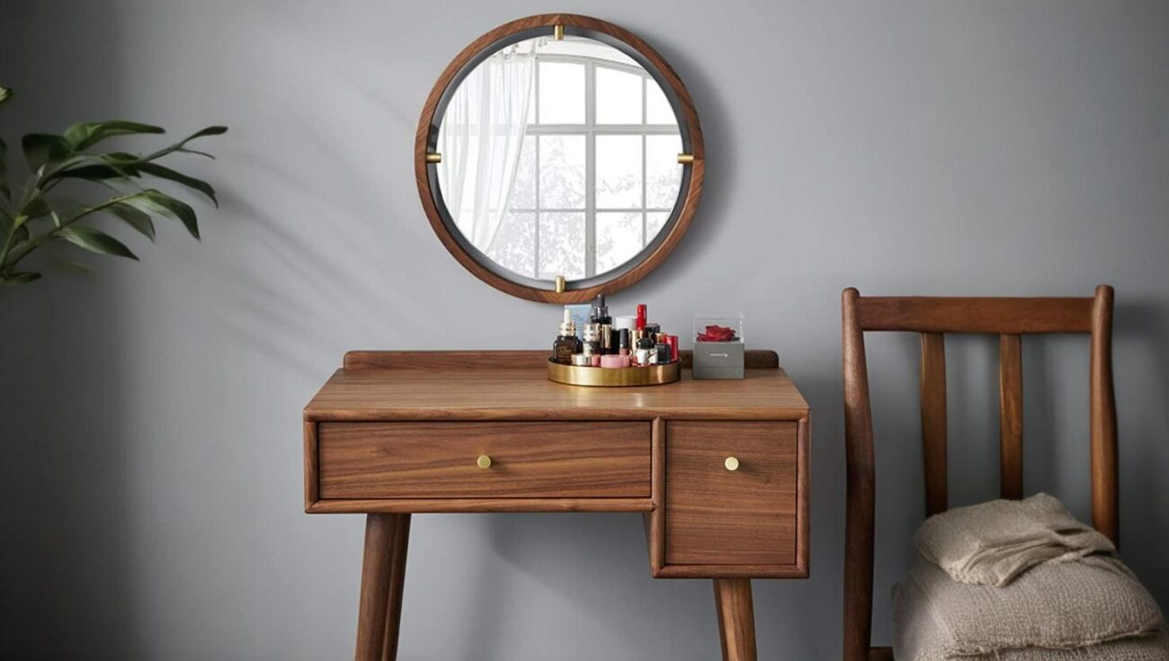 Mirror Designs for a Luxury Bedroom Makeover 11